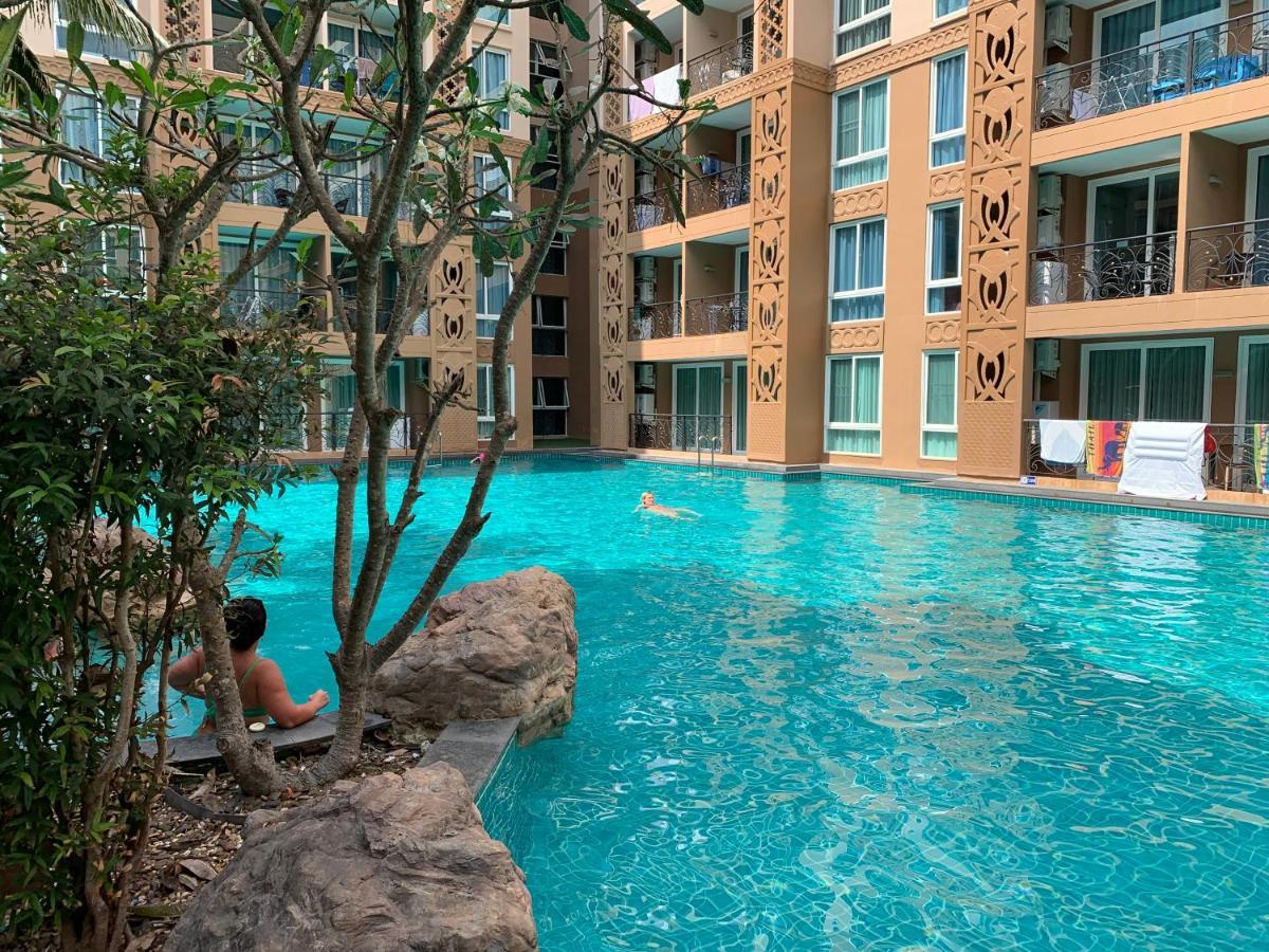 Atlantis Condo Resort Джомтьєн-Біч Екстер'єр фото