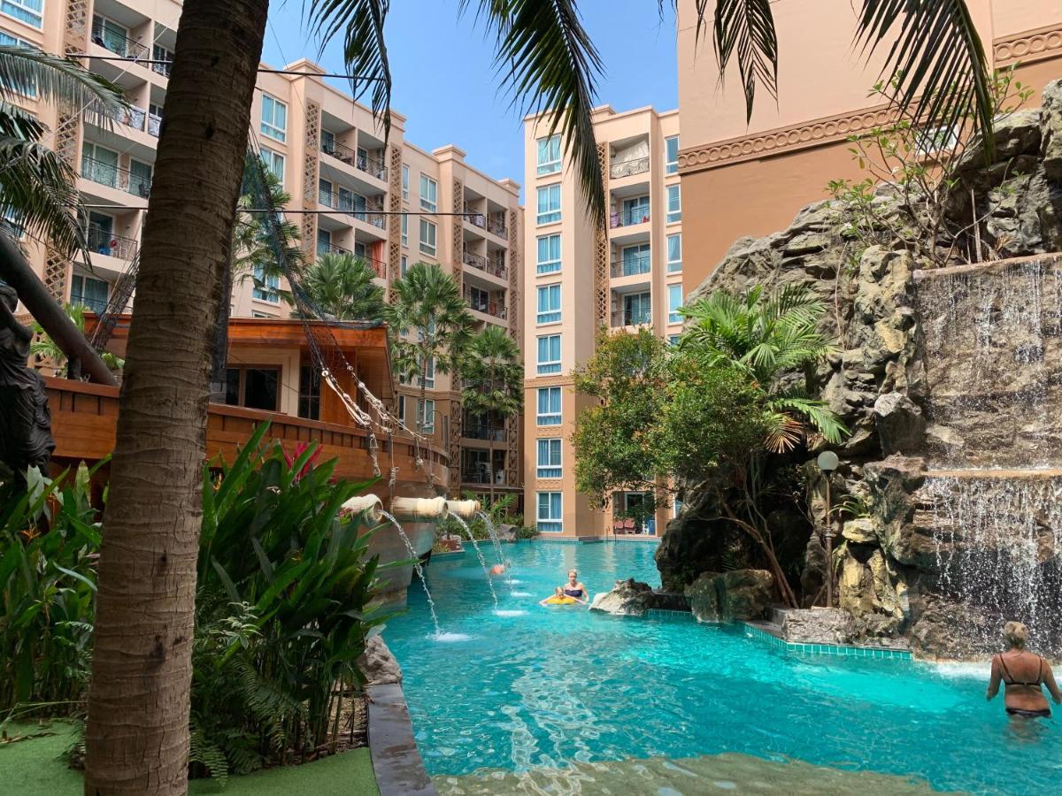 Atlantis Condo Resort Джомтьєн-Біч Екстер'єр фото