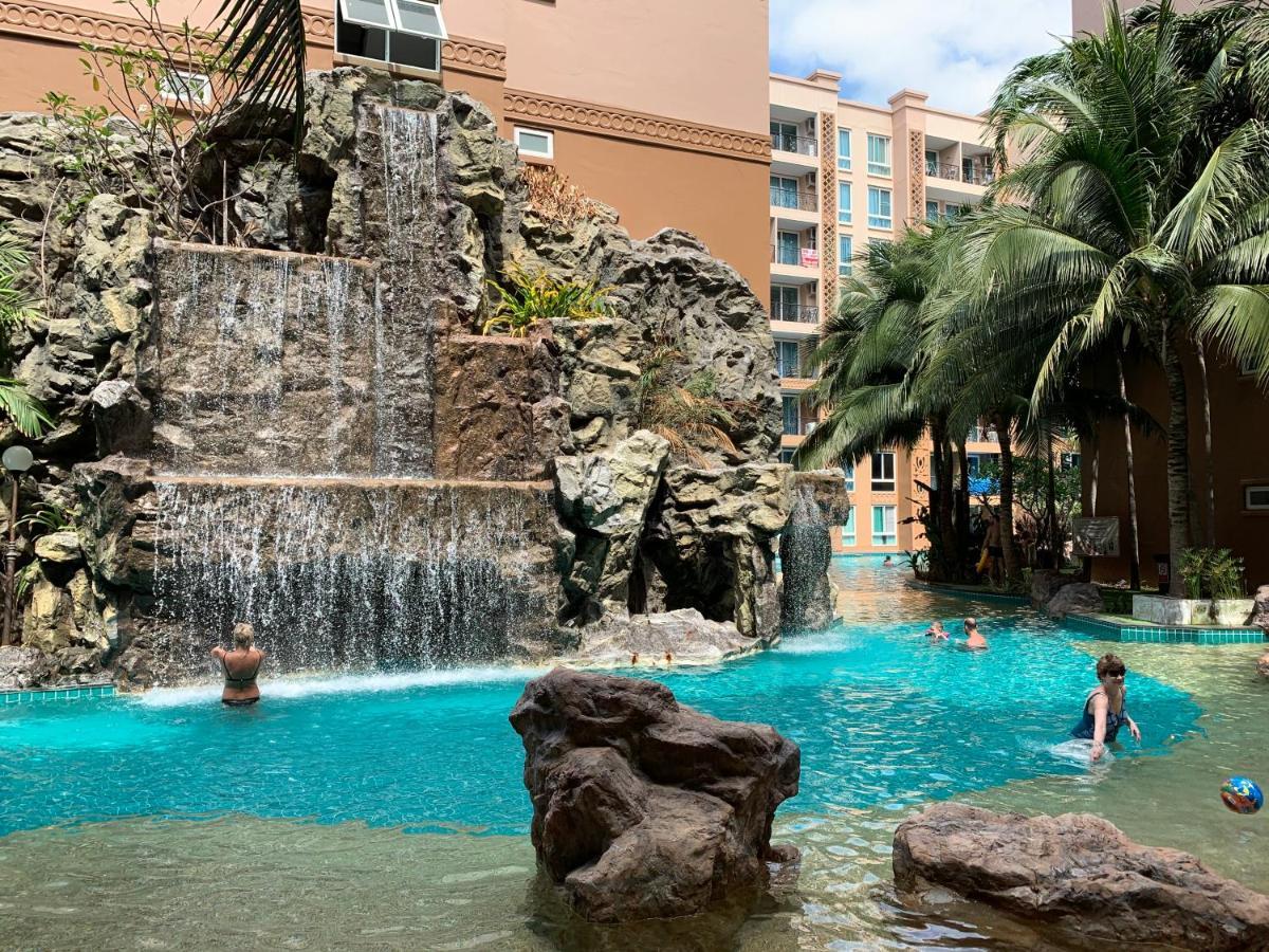 Atlantis Condo Resort Джомтьєн-Біч Екстер'єр фото